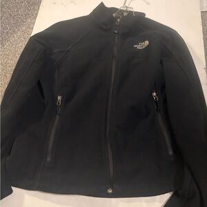 The North Face Women's Black Ski Jacket full zip windwall medium?
